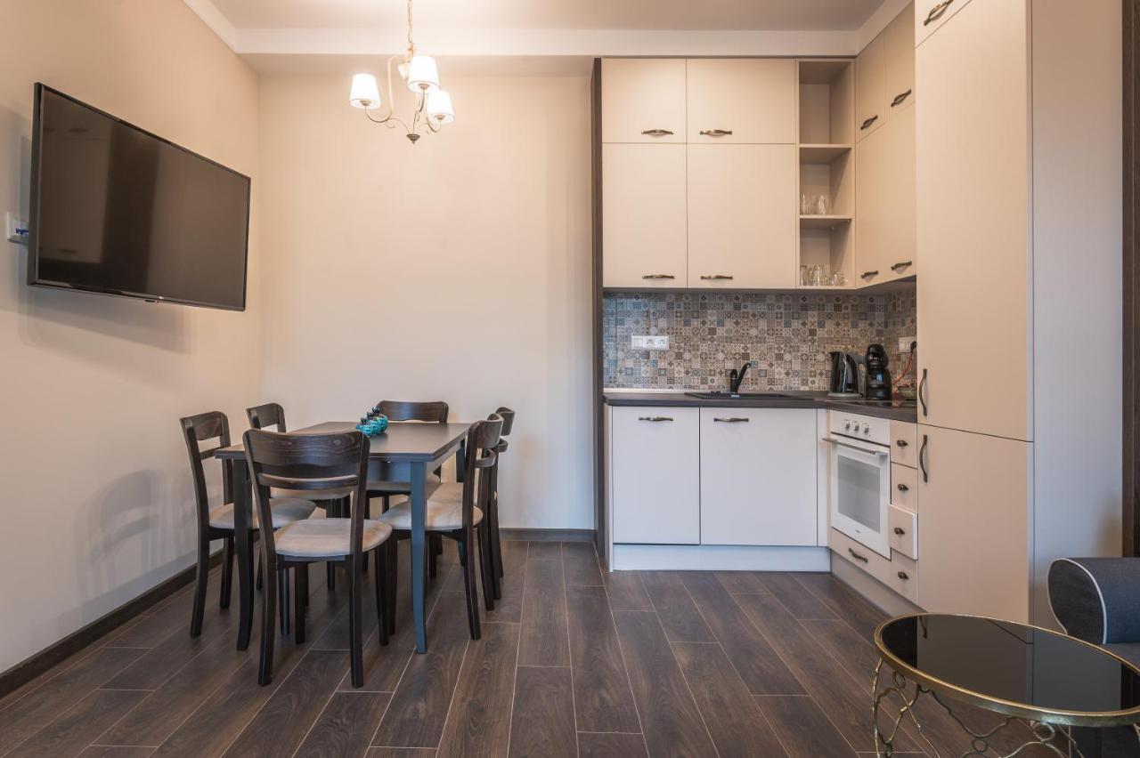1001 Nights - 2Bd Luxury Apartment In Central Szófia Kültér fotó